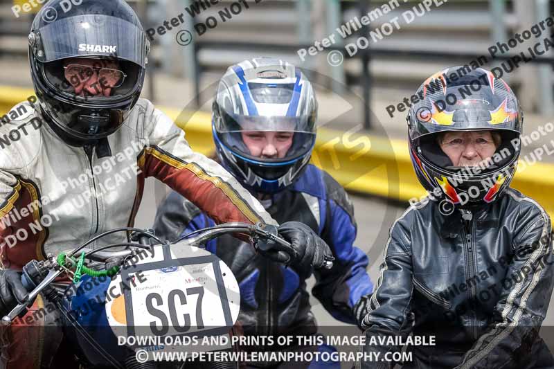 Vintage motorcycle club;eventdigitalimages;mallory park;mallory park trackday photographs;no limits trackdays;peter wileman photography;trackday digital images;trackday photos;vmcc festival 1000 bikes photographs